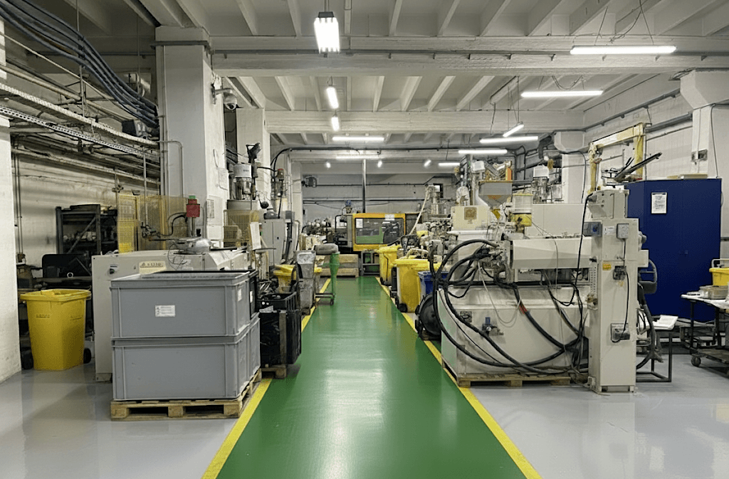 The C-TECH injection moulding hall in Kowary.